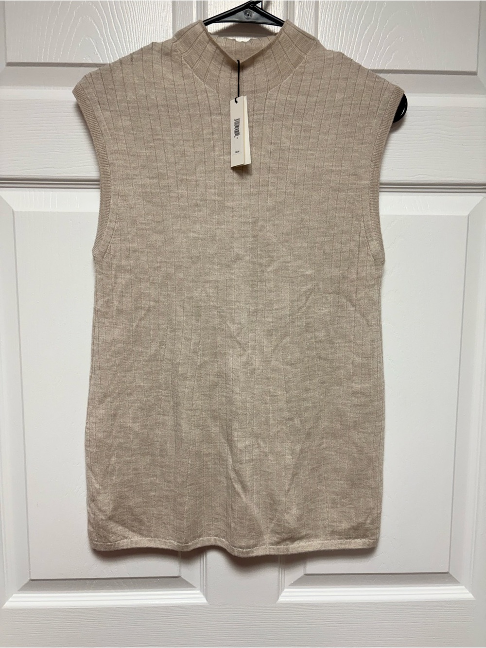 NWT Sleeveless Mock Neck Knit Top in Beige- M
